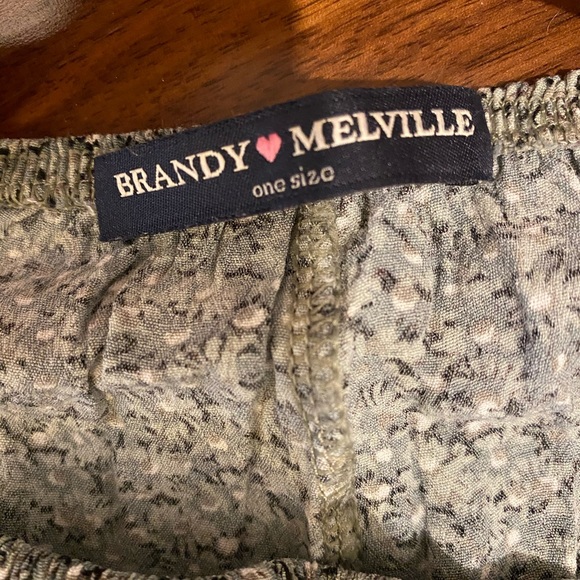 Brandy Melville flowy shorts - Picture 3 of 3